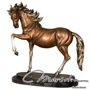 馬の置物 勇馬 10号 高岡銅器の置物／送料無料 : 檜屋美術館 - 通販