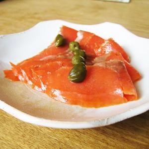 天然紅鮭スモークサーモン 400g  鮭 サケ さけ サーモン 天然 紅サケ 紅さけ｜zakobashop