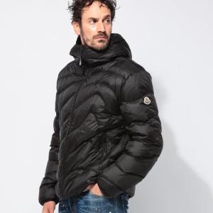 モンクレール MONCLER カーブキルティング...の商品画像