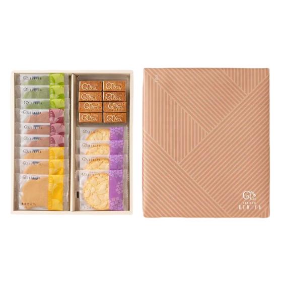 鎌倉紅谷 詰め合わせ 由比（ゆい） 1箱 クルミッ子8個 あじさい4枚 鎌倉だより9枚 袋付き くる...