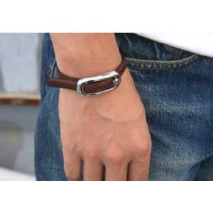 オーバルバックルブレス発送はメール便になります日本製