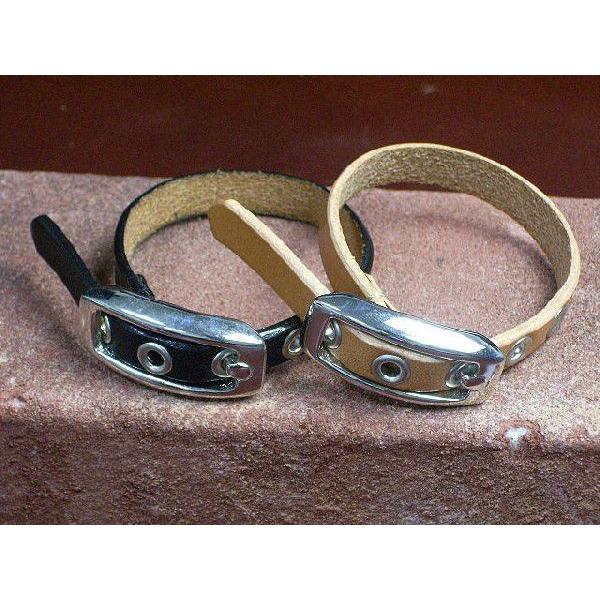 角型バックルレザーブレスレット革ブレスレット