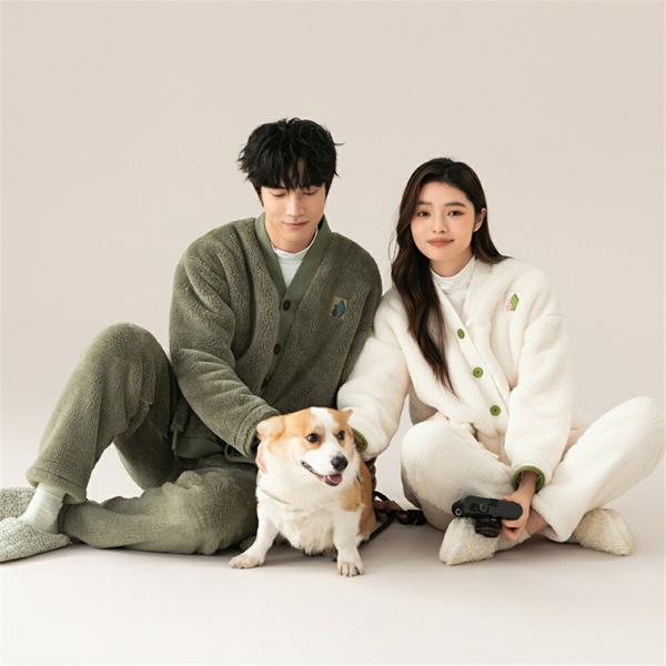 ペアパジャマカップルペア冬モコモコ男女2着セット前開き長袖Vネックシンプルおしゃれルームウェアレディ...