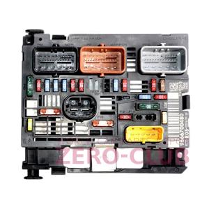 プジョー308 T7W5F02用 純正 ヒューズボックス DELPHI エンジンルーム