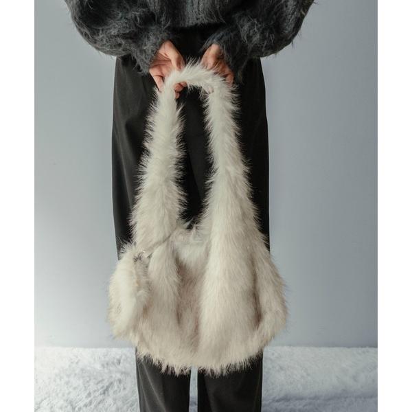 ショルダーバッグ バッグ 「on:nue」「選べる4色展開」 フェイクファー ポーチ付きトートバッグ...