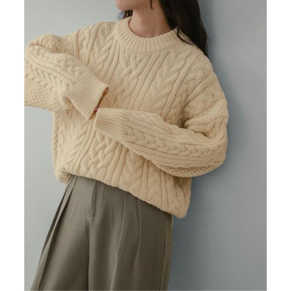 ニット セーター 「on:nue」「着用動画あり！/選べる4色展開」 ふんわりケーブル編みクルーネッ...