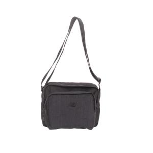 ショルダーバッグ NewBalance　 スクエアショルダーバッグ メンズ レディース