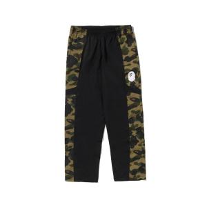 A BATHING APE（アベイシングエイプ） パンツ COLLEGE BEACH RELAXED