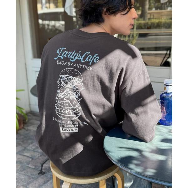 tシャツ 「JaVaジャバコラボ」遊び心のあるカフェロゴが映えるバックプリントT。刺繍使いハンバーガ...