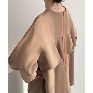 ブラウス シャツ バックジップデザインフリルブラウス レディース