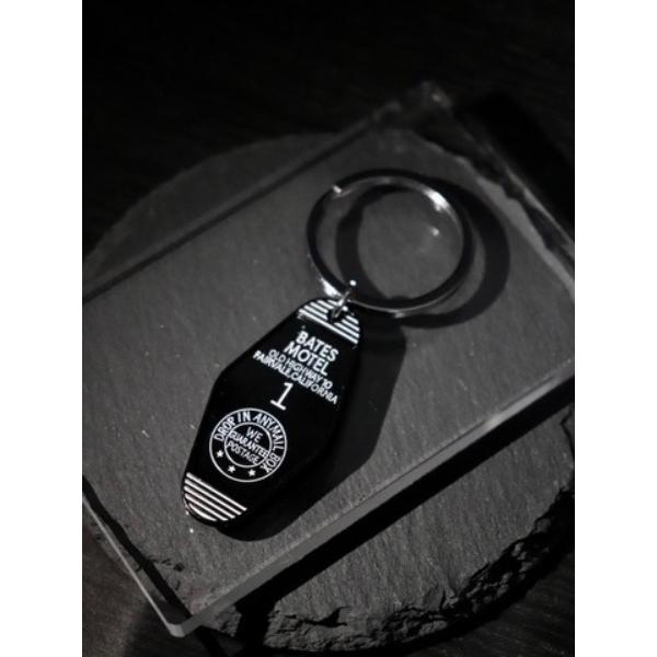 キーホルダー 「Bz」モーテルキータグ ホテルキーホルダー(BDS)