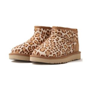 UGG Australia（アグオーストラリア） ブーツ W CLASSIC MINI GTX
