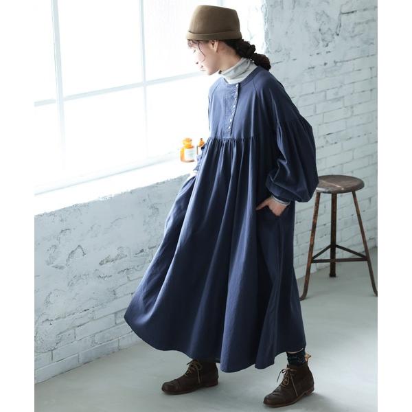 ワンピース 斜めボタンの群青色ワンピース