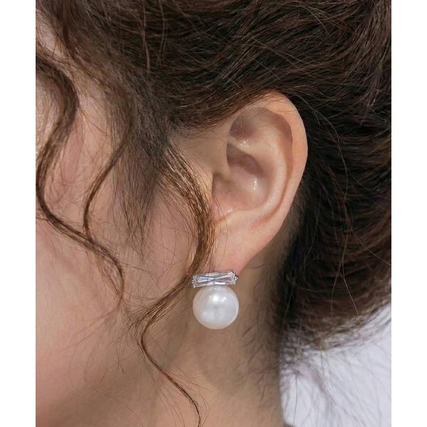ピアス 透かしパールビーズ×スクエアラインストーンピアス（両耳用） レディース