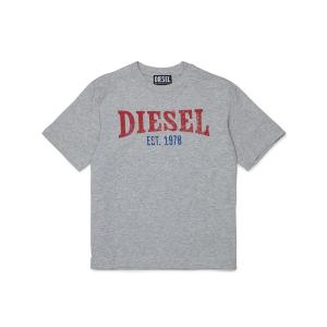 洗練されたデザイン　DIESEL BABY Tシャツ & スイムパンツ 12M DIESEL KIDS 水着 入学式 DIESEL（ディーゼル）Kids ＆ Junior