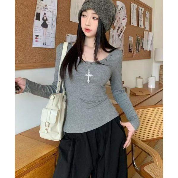 tシャツ 飾りボタン付きUネックフィットトップス レディース