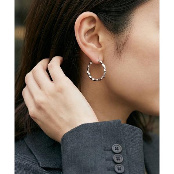 ピアス 「DELI by」ひねりラインのミニフープピアス レディース