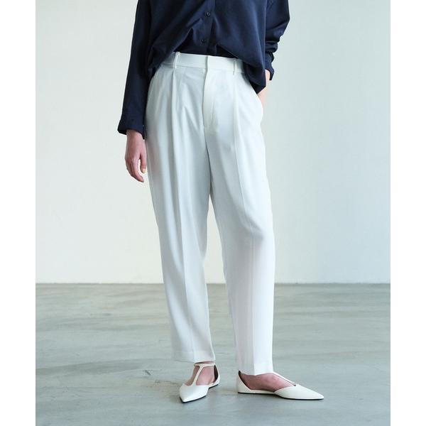 パンツ バックサテンストレッチタックストレートパンツ レディース