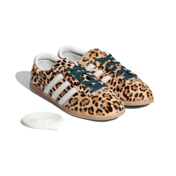 アディダス　adidas スニーカー メンズ