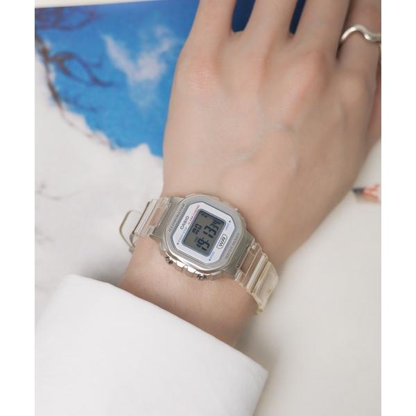 「CASIO」 デジタル腕時計 FREE ホワイト レディース
