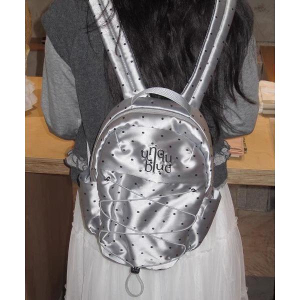 tシャツ 小さく見えて、想像以上｜光沢サテン×ドット 主役級リュック レディース