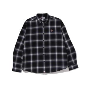 A BATHING APE（アベイシングエイプ） シャツ 1ST CAMO APPLIQUE