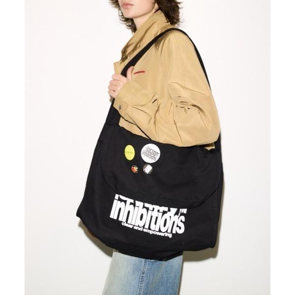 ショルダーバッグ バッグ ESQWE MESSENGER BAGTHROW エスクェメッセンジャーバ...