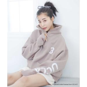 「qumerry.」 「UCLA」スウェットカットソー FREE ピンクベージュ レディース