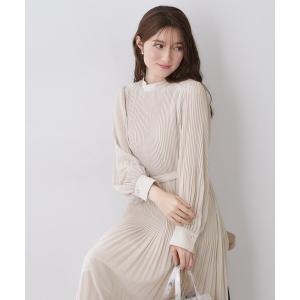 ベルト付きプリーツワンピース