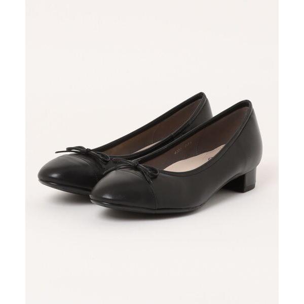 パンプス リボンモチーフトゥーキャップパンプス