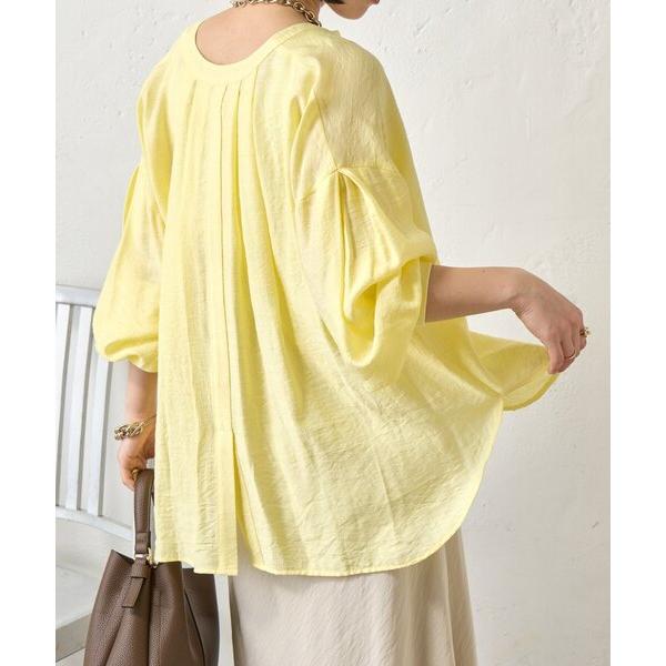 ブラウス シャツ 「後ろ姿まで、抜かりなく」リネンライクバックタックシャツ レディース