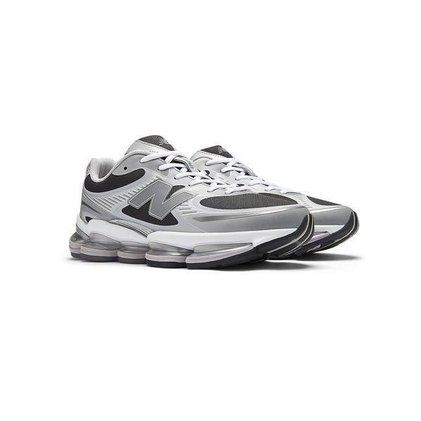 ニューバランス スニーカー 「New Balance」2000 レディース