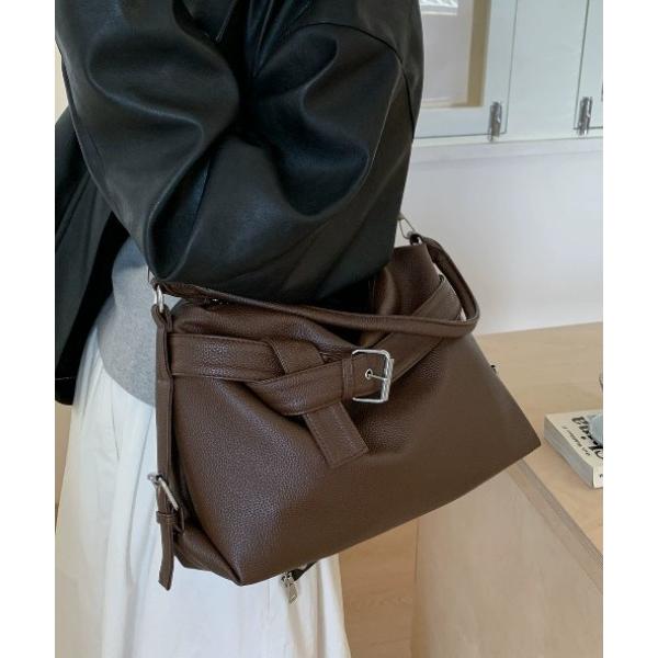 ショルダーバッグ バッグ 「大容量」「A4サイズ対応」太ベルトデザインショルダーバッグ / フェイク...