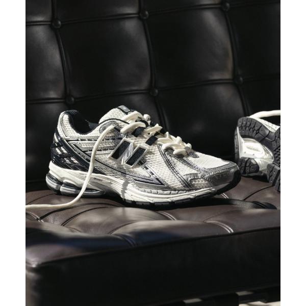 「New Balance」 ローカットスニーカー 22.0cm シルバー×ブラック レディース