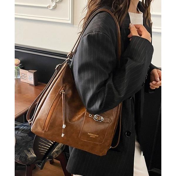 ショルダーバッグ バッグ 2WAY 大容量ベルテットフロントポケットショルダーバッグ リュック レデ...