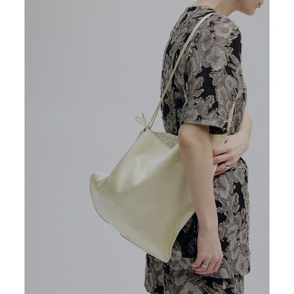 ショルダーバッグ バッグ CURVE SATIN TOTE BAG レディース