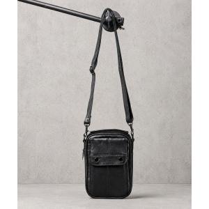 LACOSTE（ラコステ） ショルダーバッグ メンズクラシック