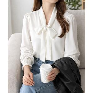 ブラウス シャツ 甘さ控えめなデザインで着やすい とろみボリュームスリーブボウタイブラウス レディース