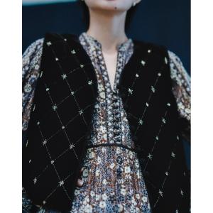 ベスト ジレ VELVET BEADS EMBROIDERY VEST レディース