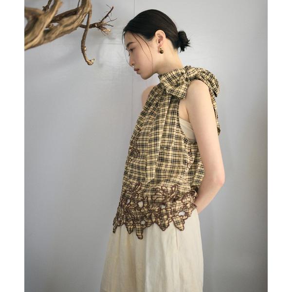 ブラウス シャツ check embroidery scallop blouse /チェックフラワー...