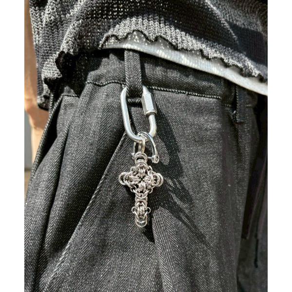 キーホルダー 「nmtc+」cross keyring / 「エヌエムティーシープラス」クロスキーリ...