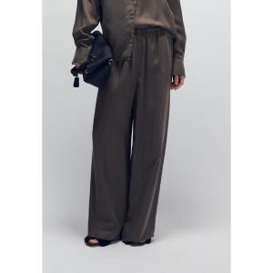 パンツ キュプラフィブリルイージーパンツ レディース