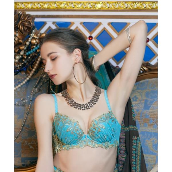 ブラジャー 「しっかり美胸ブラ」ワイヤーブラだからこそ横からぎゅっと胸を集めて脇をスッキリ寄せるブラ...