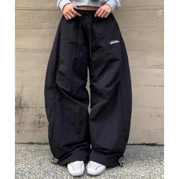 パンツ ワイドナイロンパンツ　ワンポイント　２色展開　ハイウエスト レディース