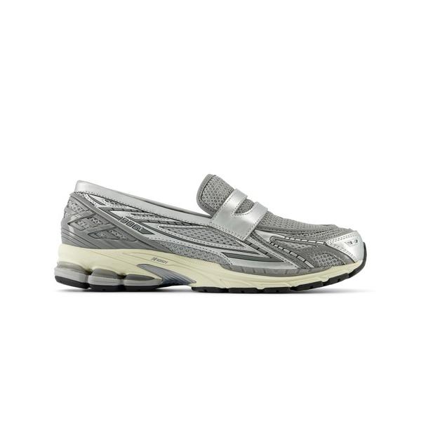 「New Balance」 シューズ 27.0cm シルバー レディース
