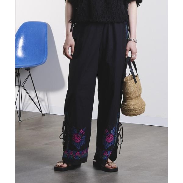 パンツ EMBROIDERY RIBBON PANTS レディース