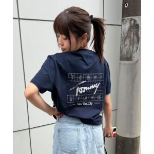 tシャツ 「オンライン限定」ユニセックス サインフラッグレギュラーフィットショートスリーブTシャツ メンズ レディース