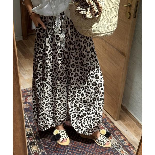 ワイドパンツ パンツ ヒョウ柄クロップドワイドパンツ レディース