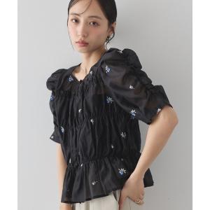 ブラウス シャツ 「前後2WAY」フラワー刺繍シャーリングブラウス レディース