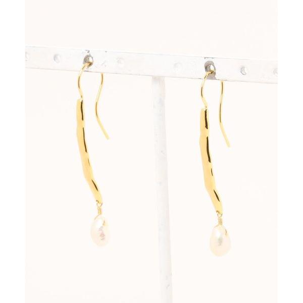 ピアス 「CHAN LUU」GOLD WAVE PEARL DROP EARRINGS WHITE ...